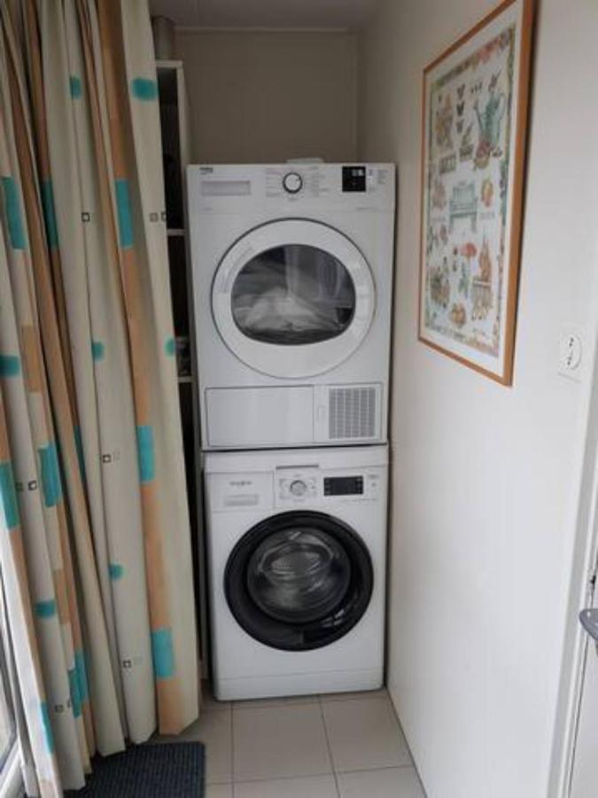 Huis Bij Het Water Met Sloepje Jutrijp Ngoại thất bức ảnh